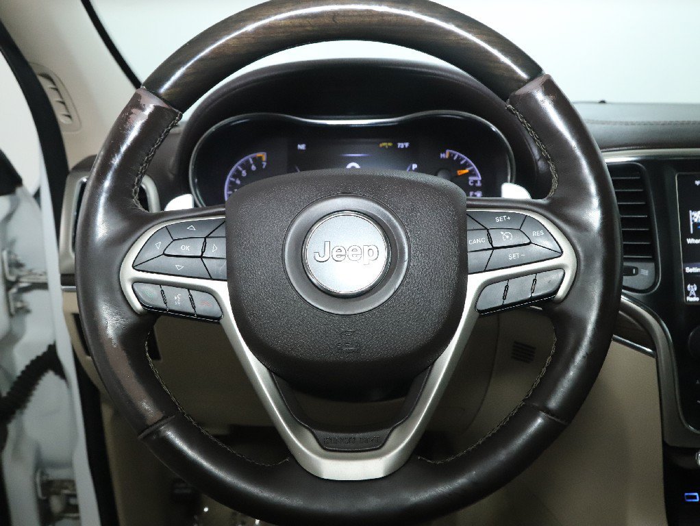 Used 2017 Jeep Grand Cherokee Overland AWD/4WD image 23