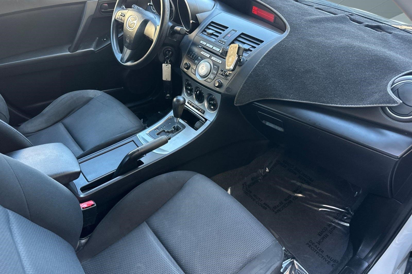 Used 2010 MAZDA MAZDA3 i Sport image 29