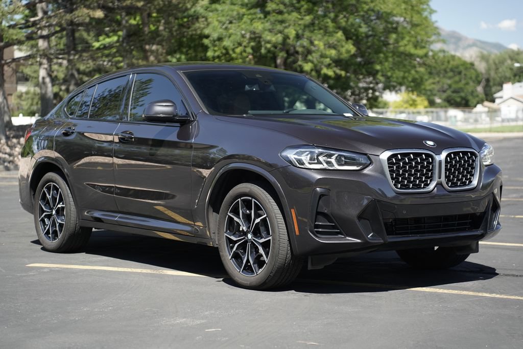 Used 2024 BMW X4 xDrive30i w/ Premium Package AWD/4WD image 7