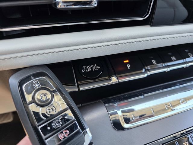 New 2026 Lincoln Aviator 2WD image 14