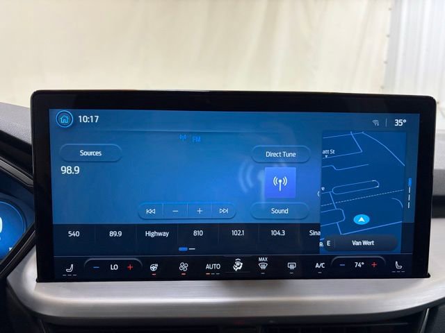 Used 2024 Ford Escape Platinum image 29