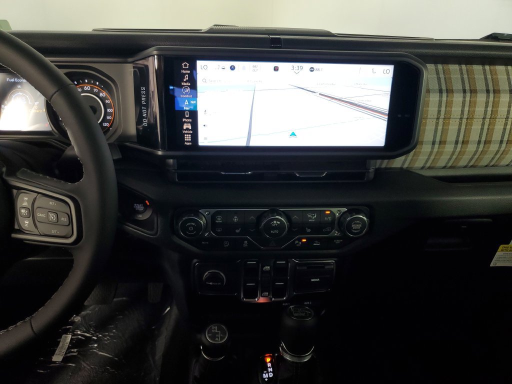 New 2026 Jeep Gladiator Sport AWD/4WD image 18