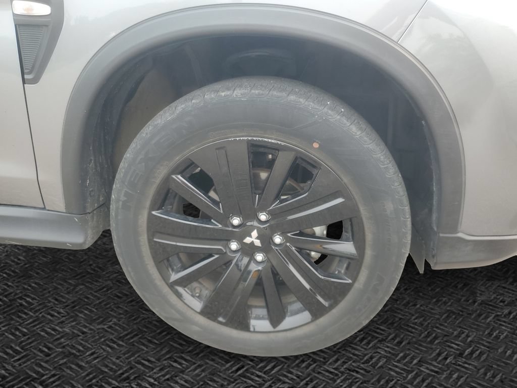 Used 2025 Mitsubishi Outlander Sport AWD image 11