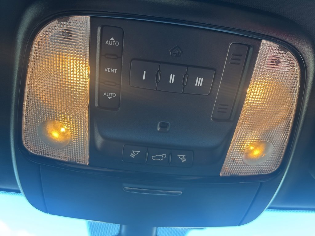 Used 2021 Dodge Durango GT image 28