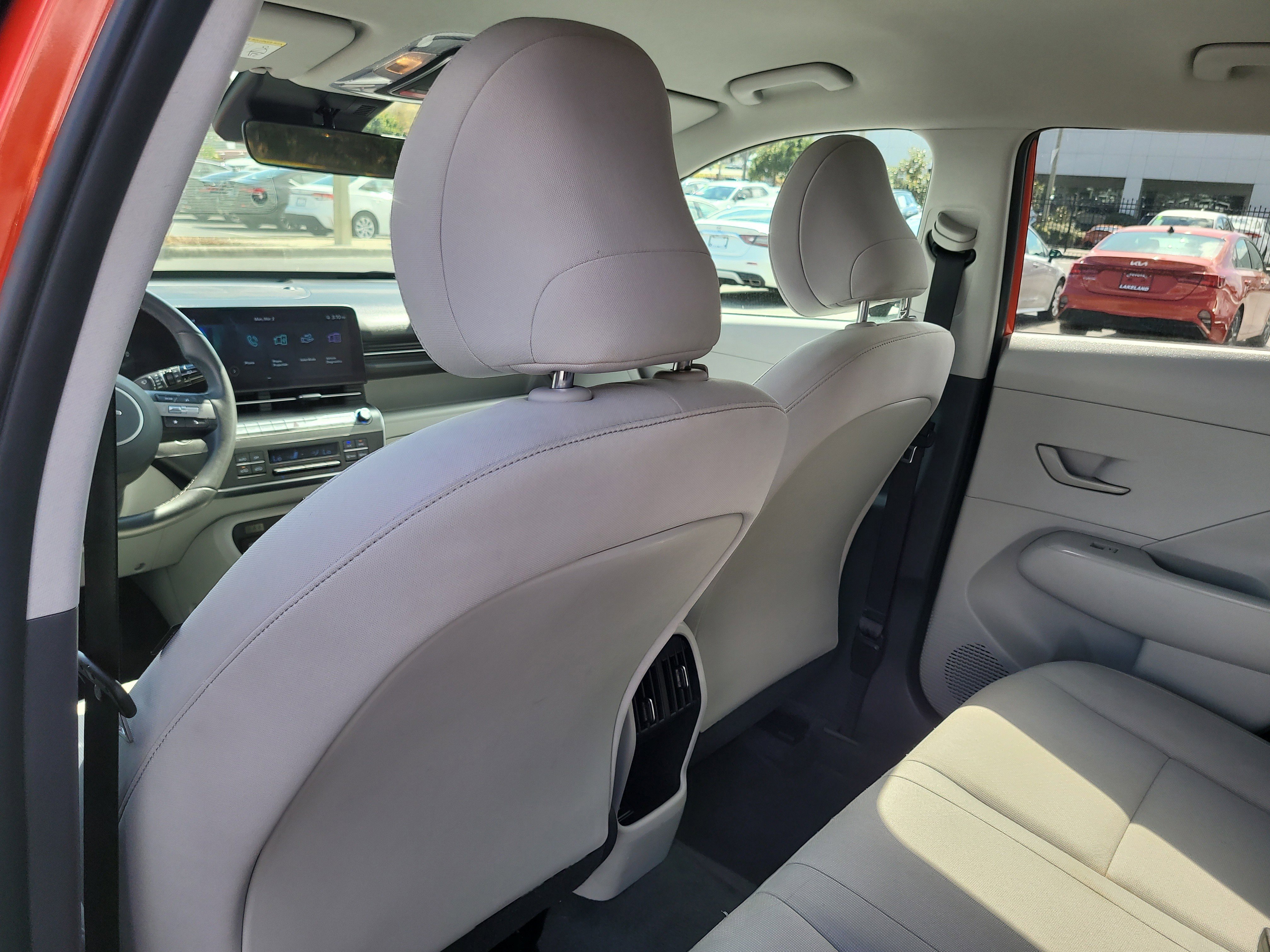 Used 2025 Hyundai Kona SEL image 13