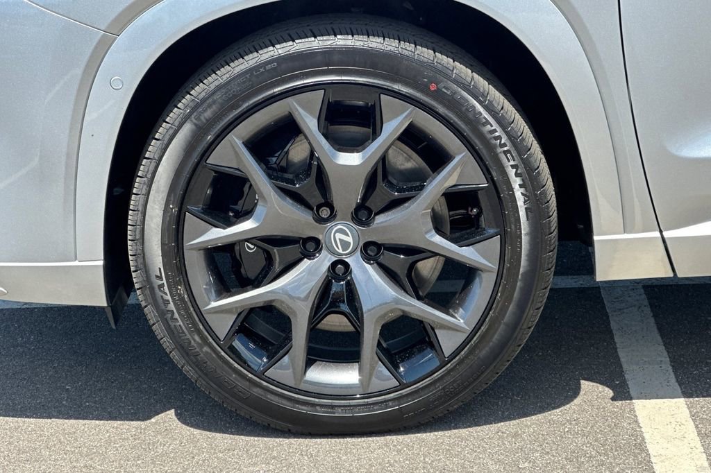 New 2026 Lexus TX 500h AWD image 26