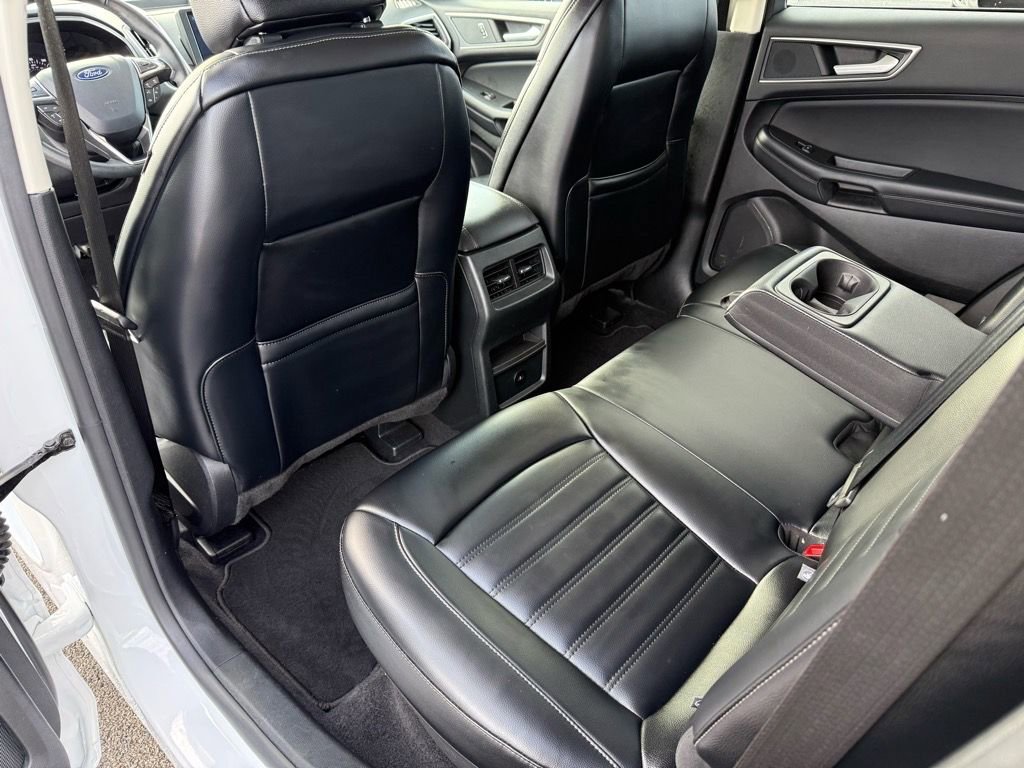 Used 2024 Ford Edge SEL image 33