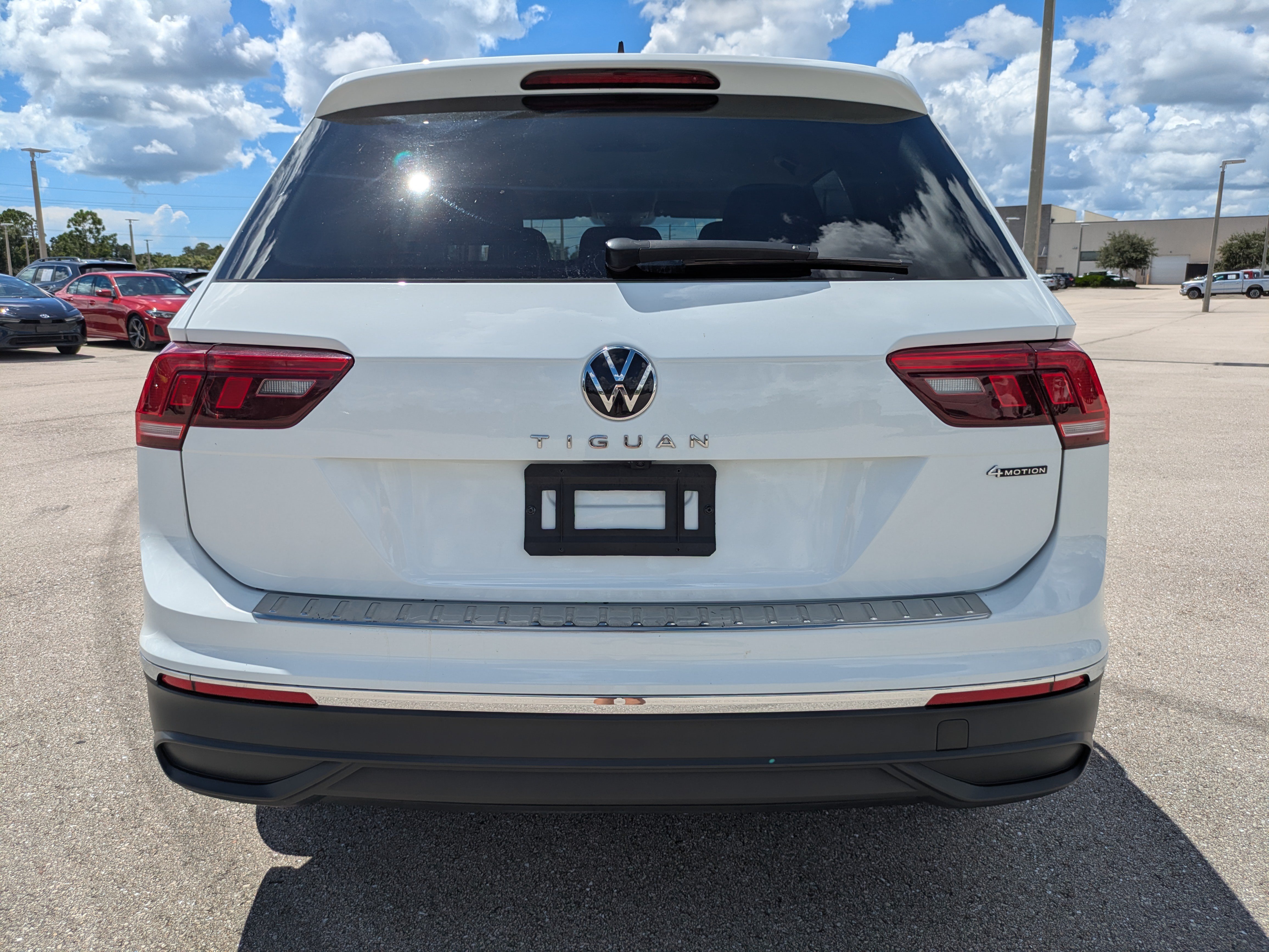 Used 2024 Volkswagen Tiguan Wolfsburg Edition AWD/4WD image 5