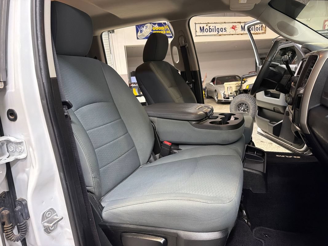 Used 2018 RAM 2500 SLT AWD/4WD image 36