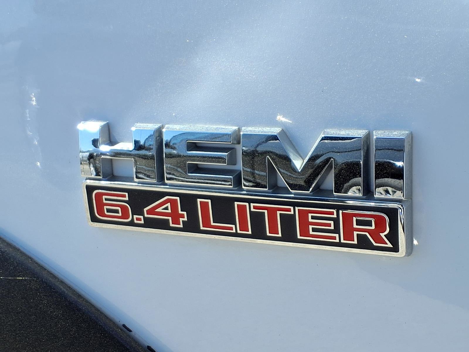 Used 2018 RAM 2500 Tradesman w/ Chrome Appearance Group image 7