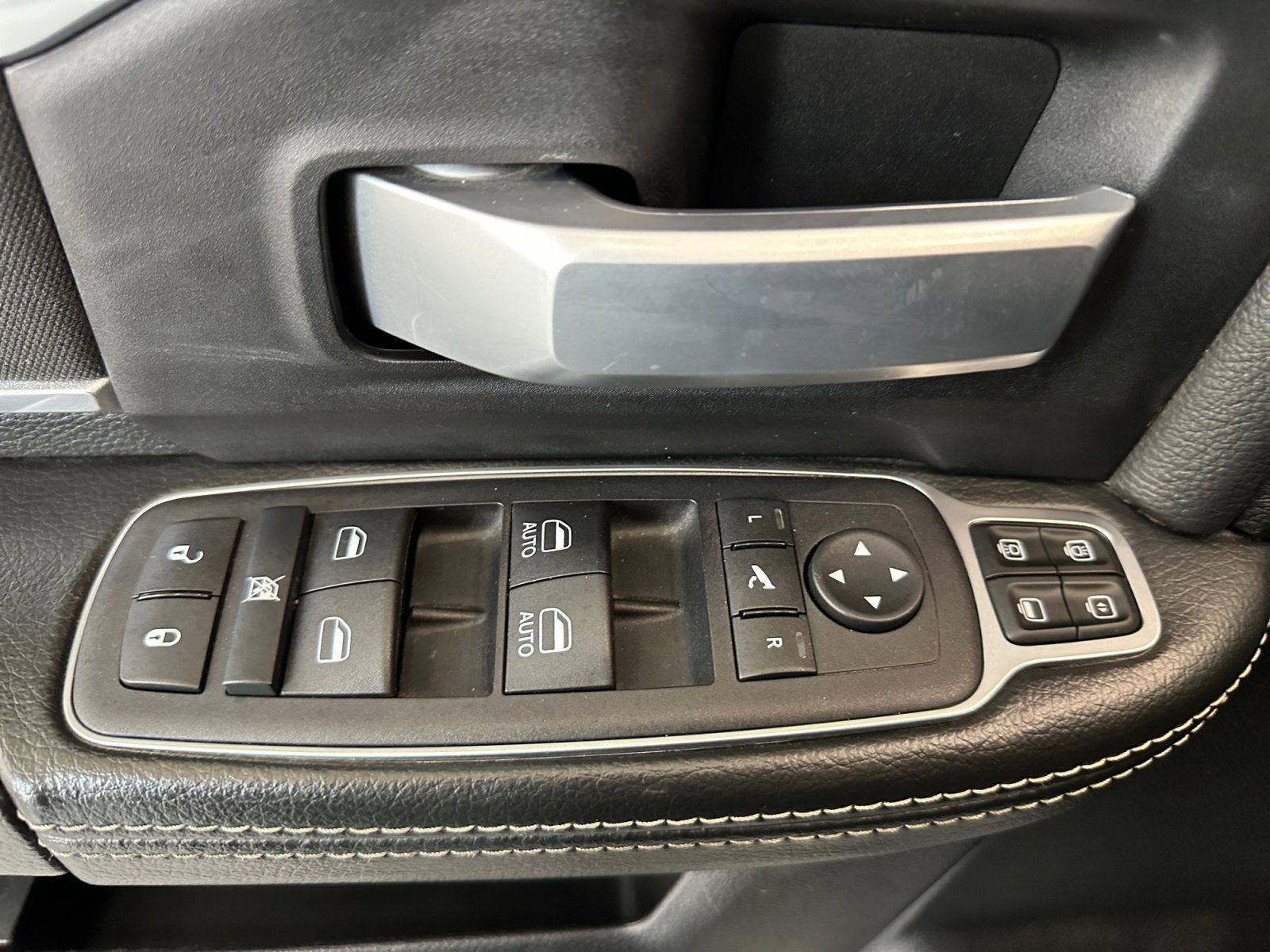 Used 2024 RAM 2500 Big Horn image 15