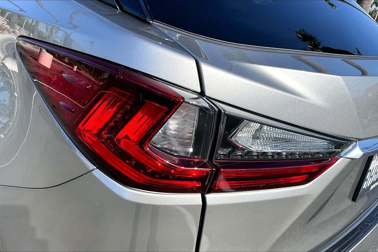 Used 2019 Lexus RX 450h AWD w/ Navigation Package image 27