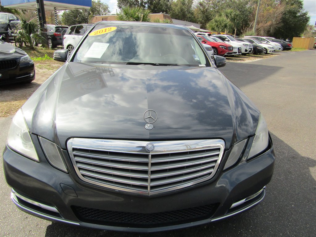 Used 2012 Mercedes-Benz E 350 4MATIC Sedan image 2