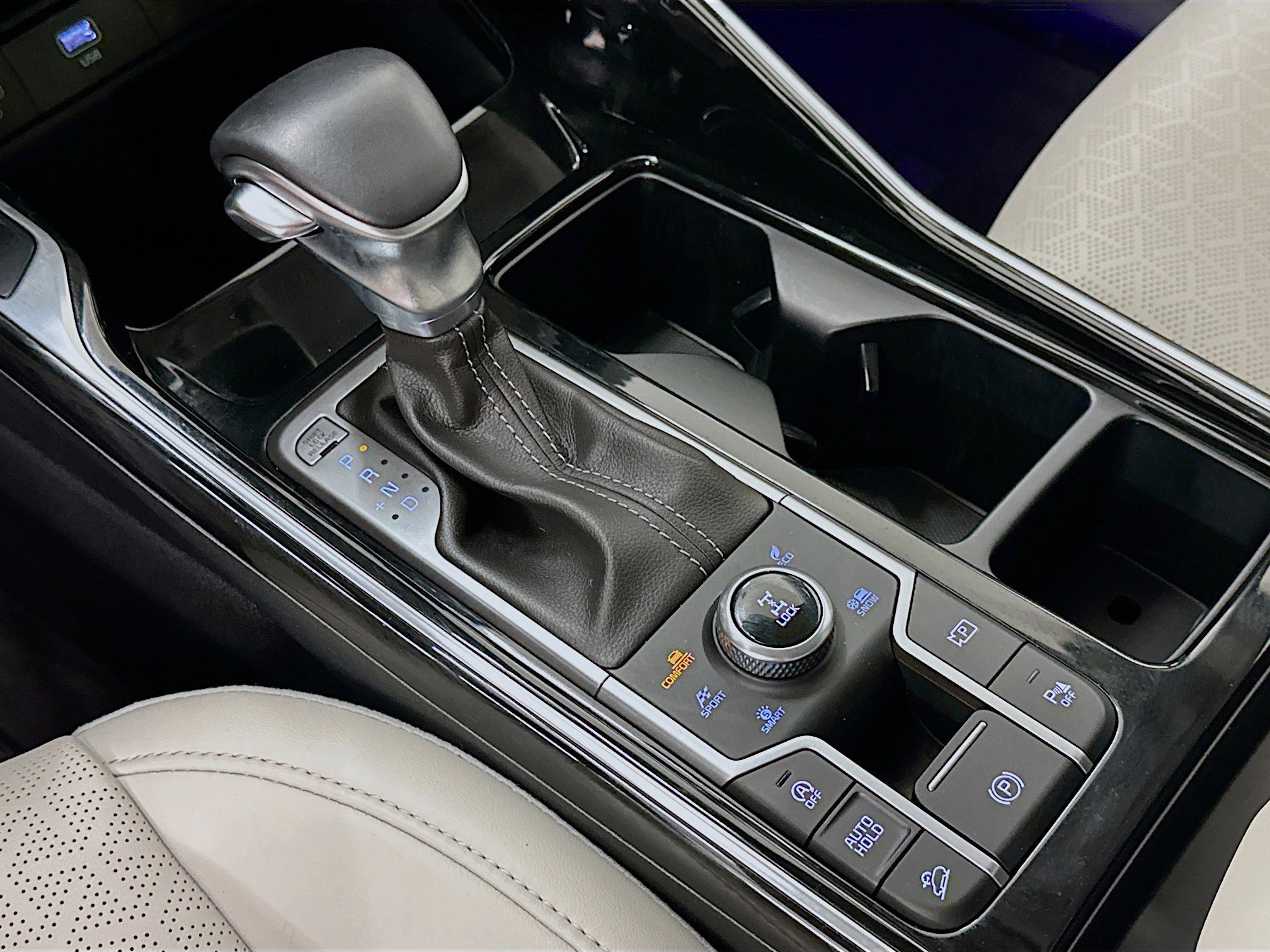 Used 2022 Kia Sorento SX image 25