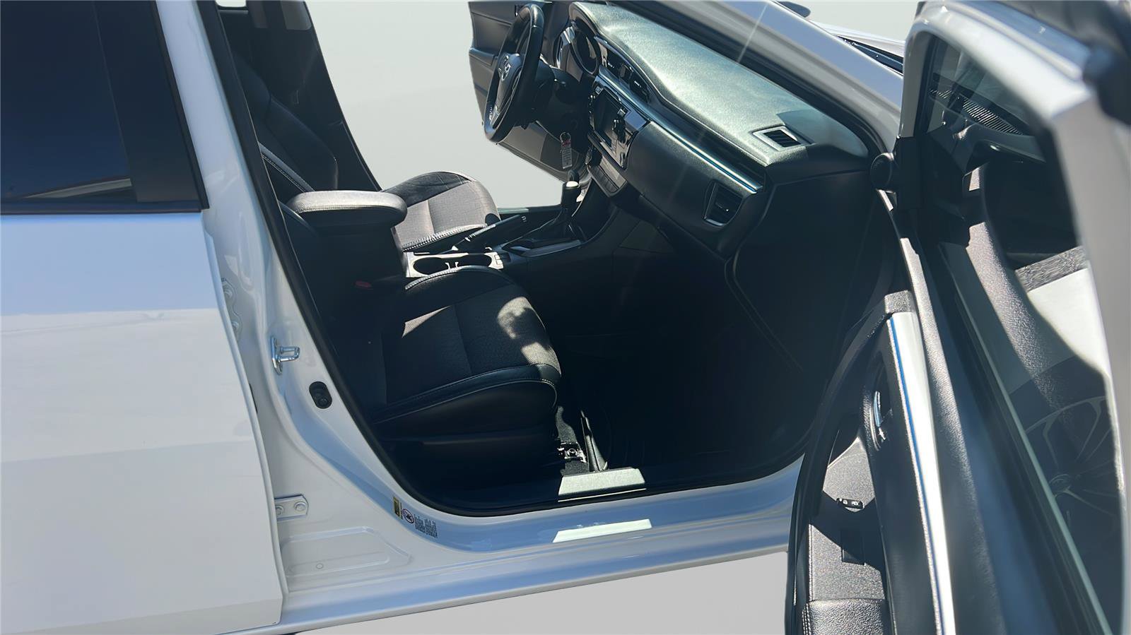 Used 2014 Toyota Corolla S FWD image 13