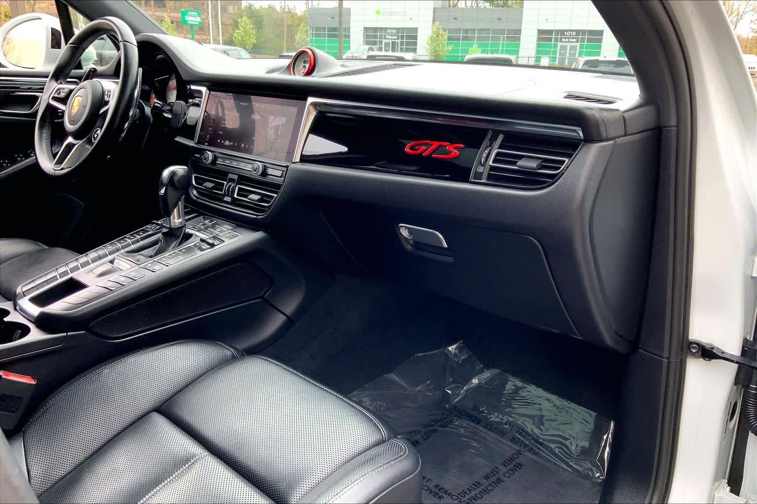 Used 2021 Porsche Macan GTS AWD/4WD image 17