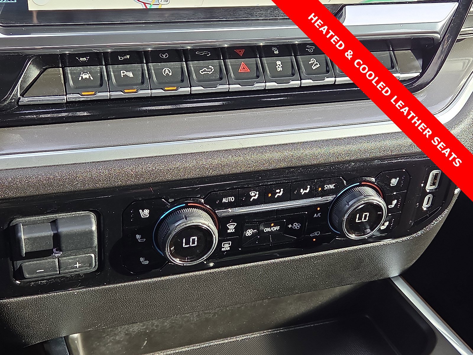 Used 2025 Chevrolet Silverado 1500 High Country w/ Technology Package image 19