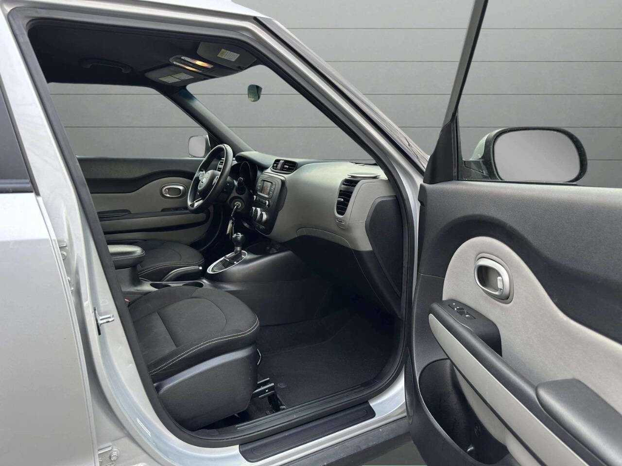 Used 2014 Kia Soul + w/ UVO w/Eservices Package image 16