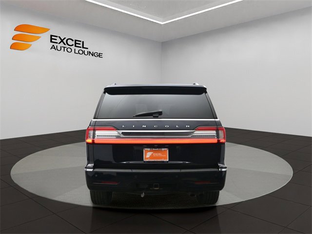 Used 2021 Lincoln Navigator Reserve w/ Luxury Package image 4