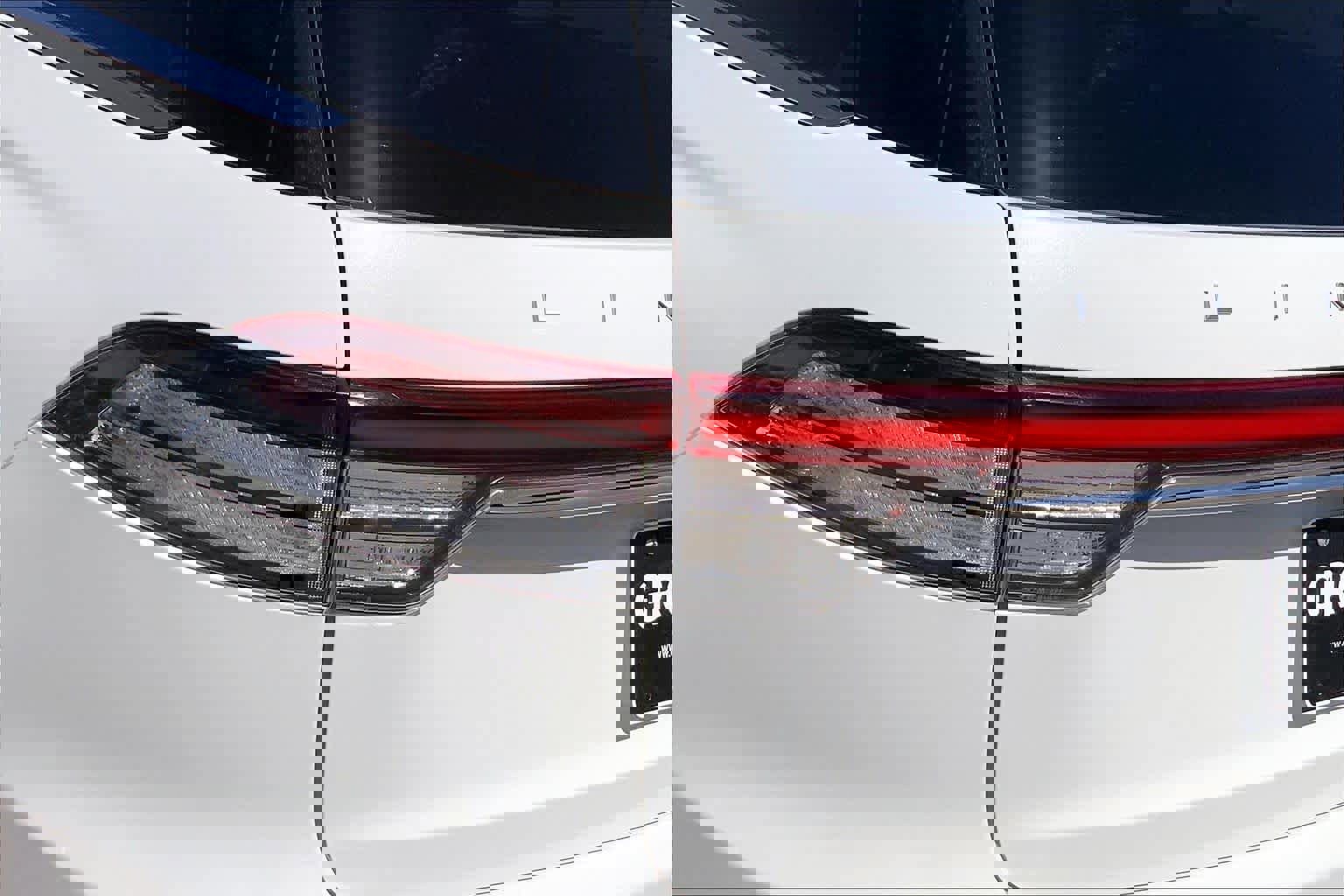 Used 2023 Lincoln Aviator Reserve w/ Equipment Group 201A image 29