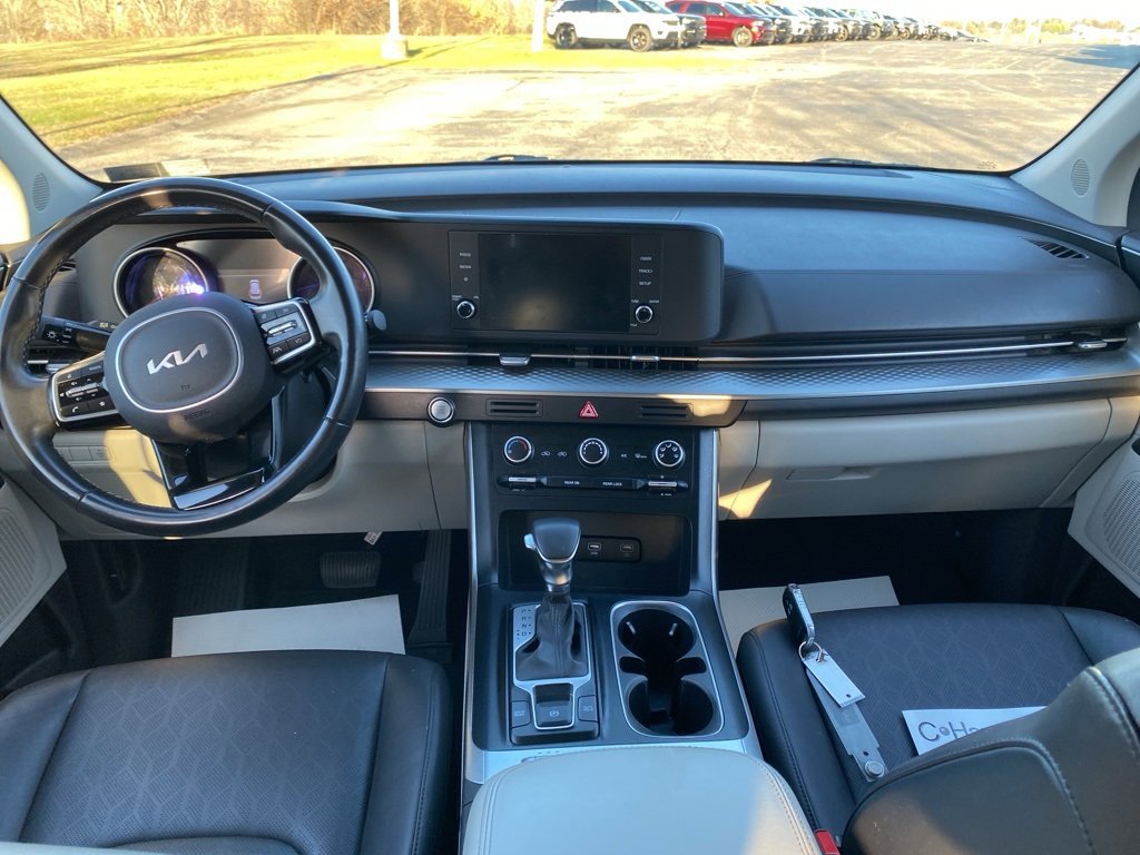 Certified 2022 Kia Carnival LX image 21