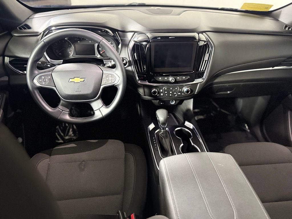 Used 2023 Chevrolet Traverse LT w/ LPO, Cargo Package AWD/4WD image 11