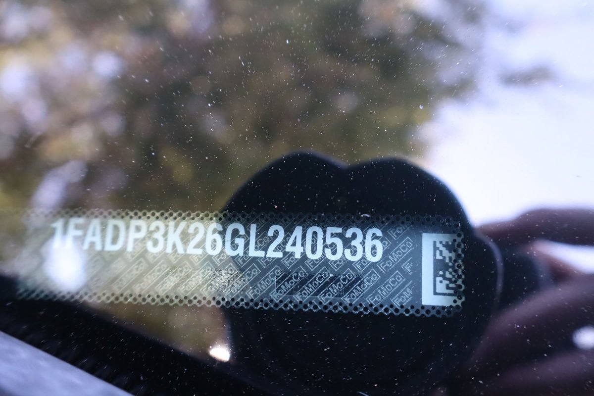 Used 2016 Ford Focus SE w/ Equipment Group 201A FWD image 47