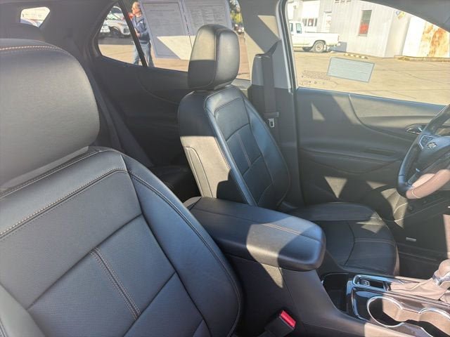 Used 2022 Chevrolet Equinox Premier AWD/4WD image 21