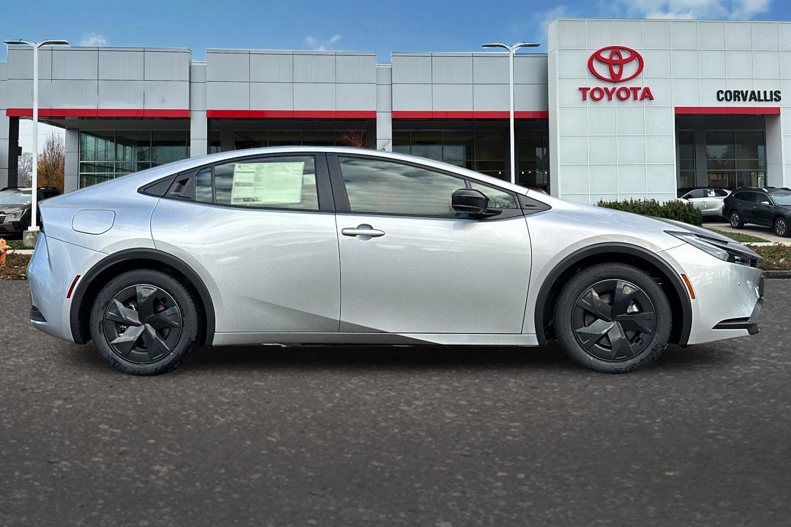 New 2026 Toyota Prius Plug-In Hybrid image 4