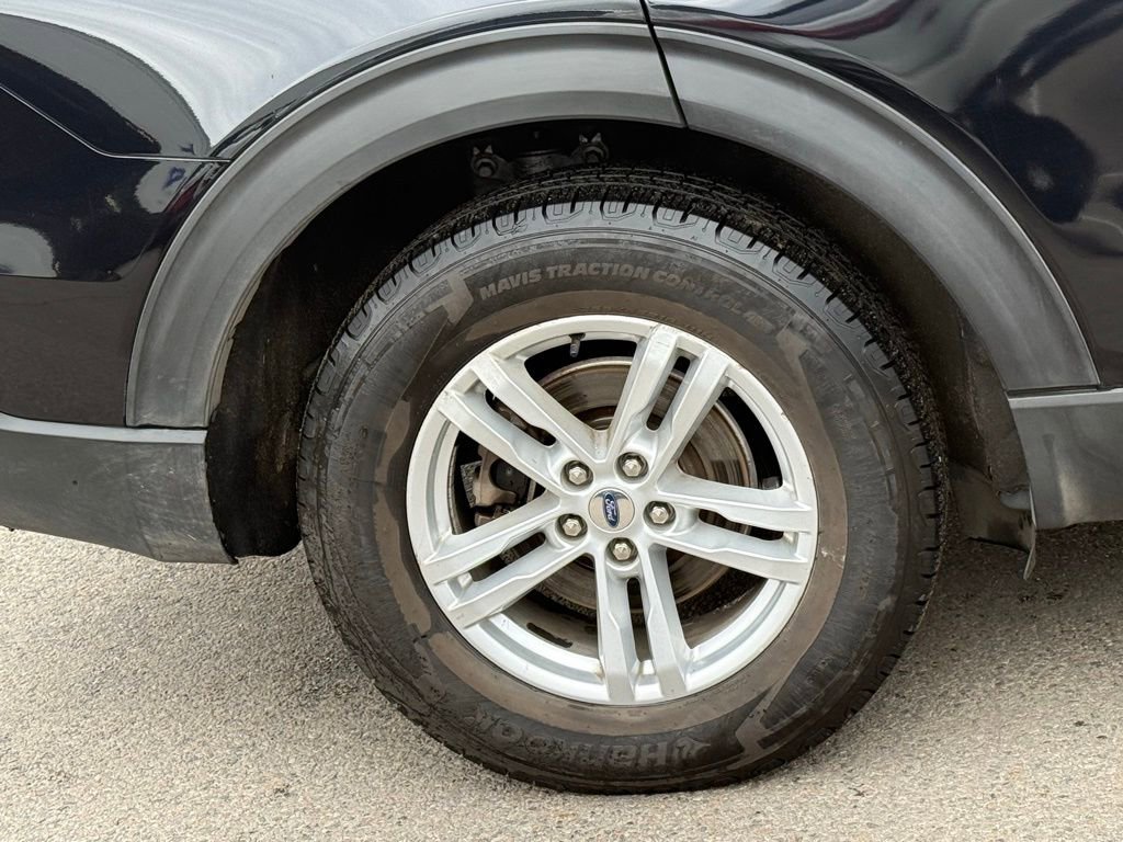 Used 2021 Ford Explorer XLT image 7