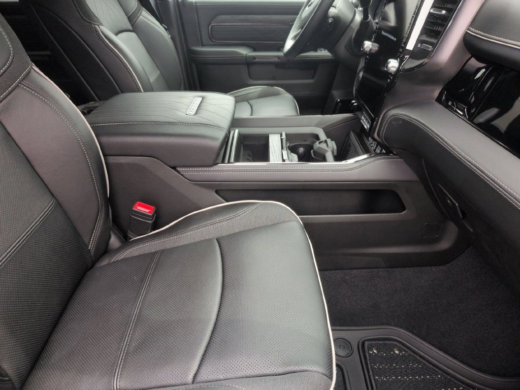 New 2026 RAM 3500 Limited AWD/4WD image 34