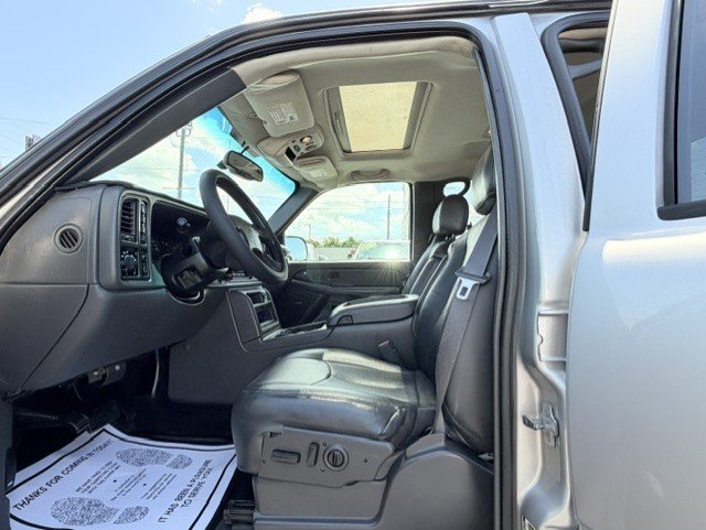 Used 2006 GMC Sierra 1500 SLT w/ Onstar Plus Package AWD/4WD image 12