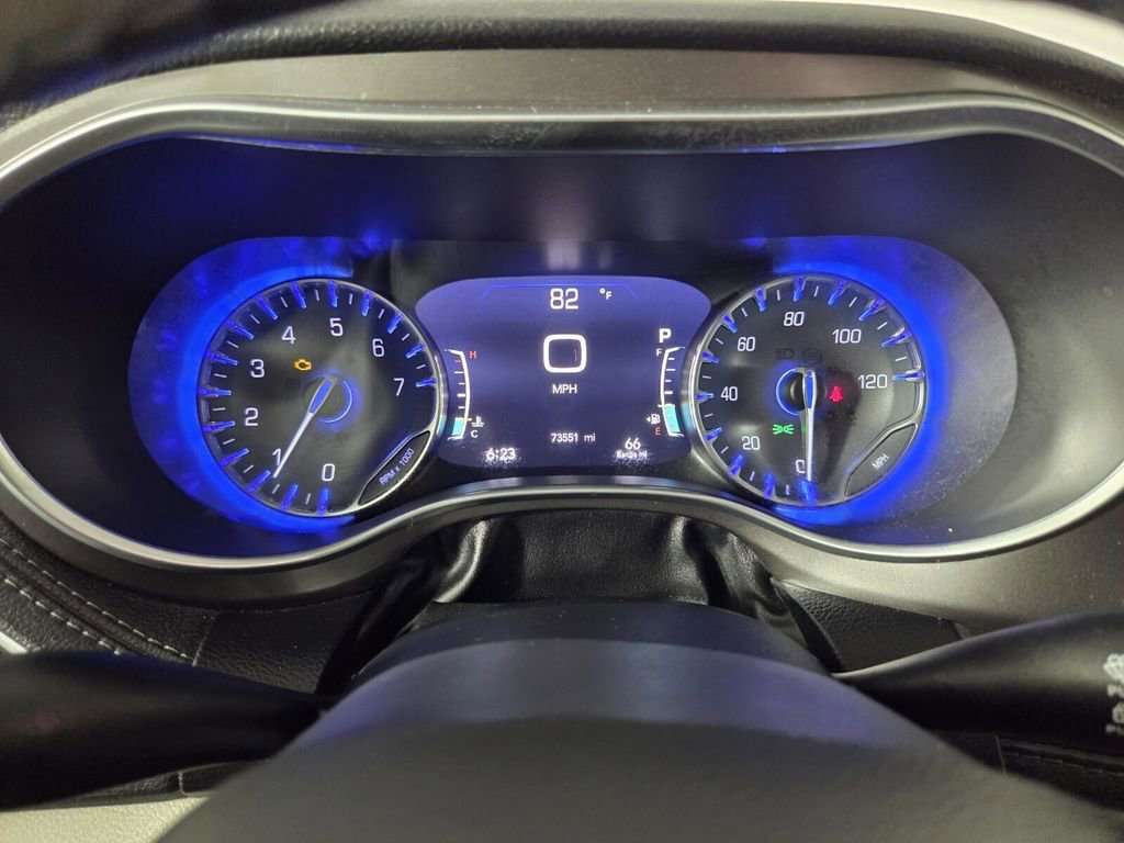 Certified 2018 Chrysler Pacifica Limited w/ Advanced Safetytec Group image 16