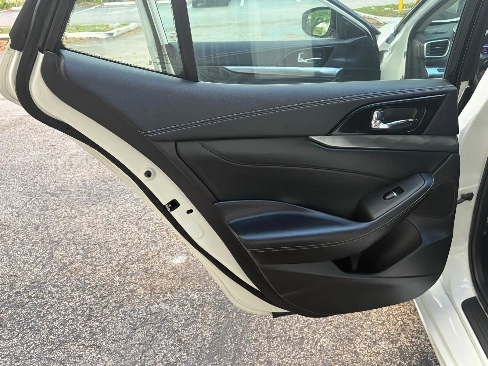 Used 2023 Nissan Maxima SV w/ Floor Mat Group FWD image 14