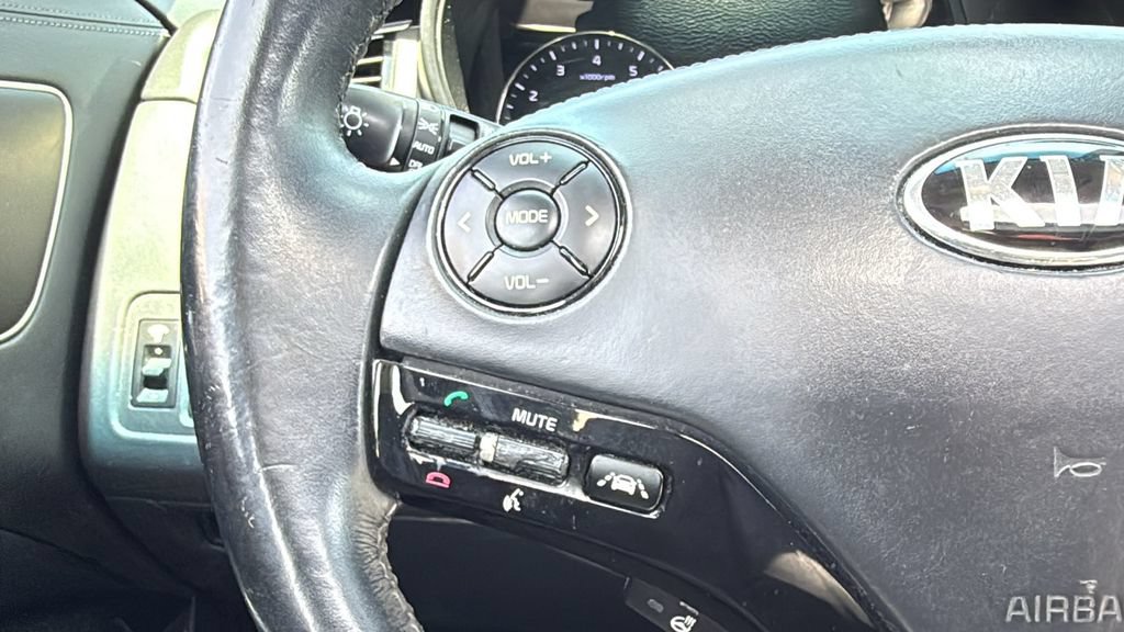 Used 2015 Kia K900 Luxury RWD image 30