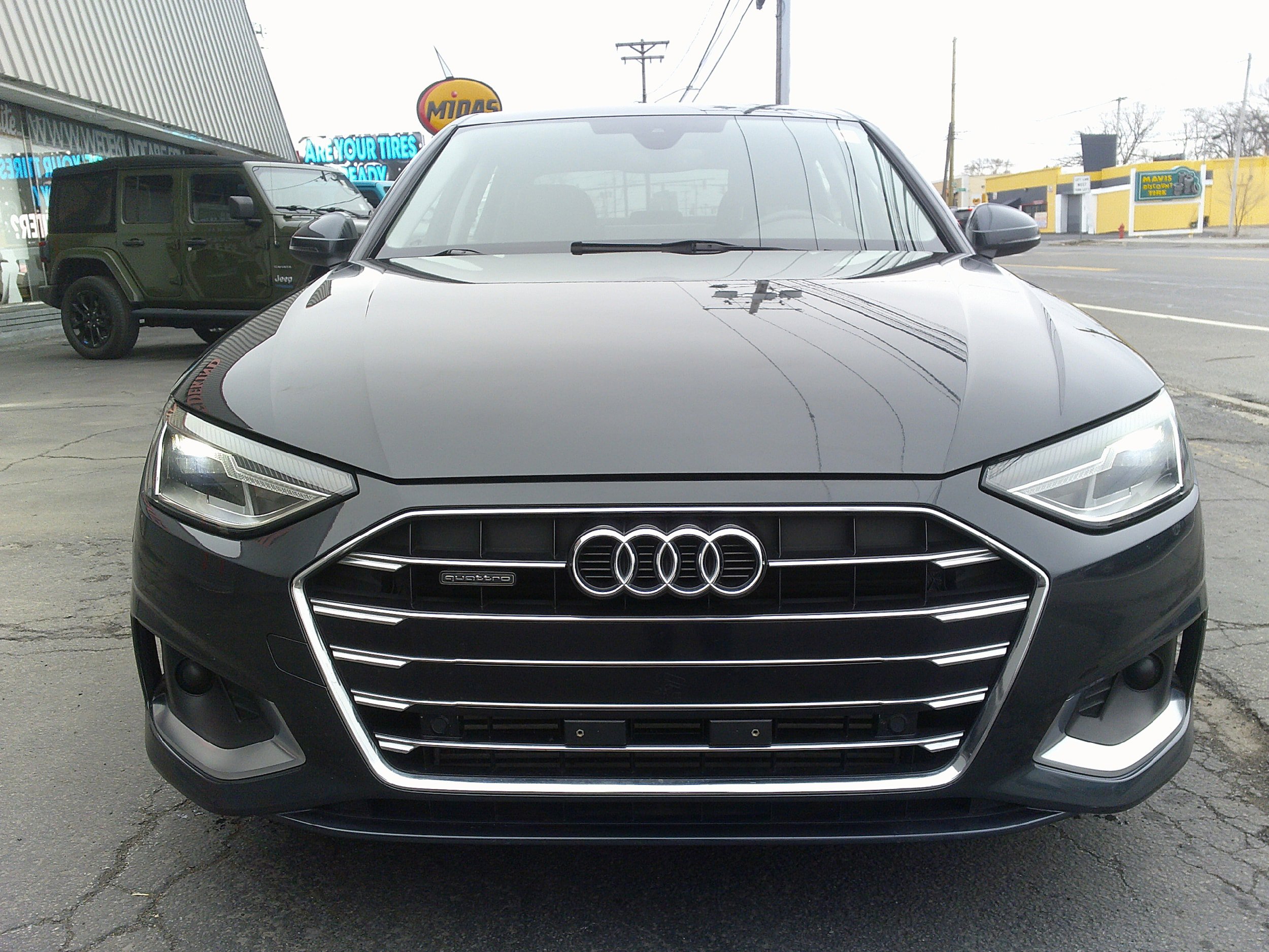Used 2022 Audi A4 2.0T Premium image 8