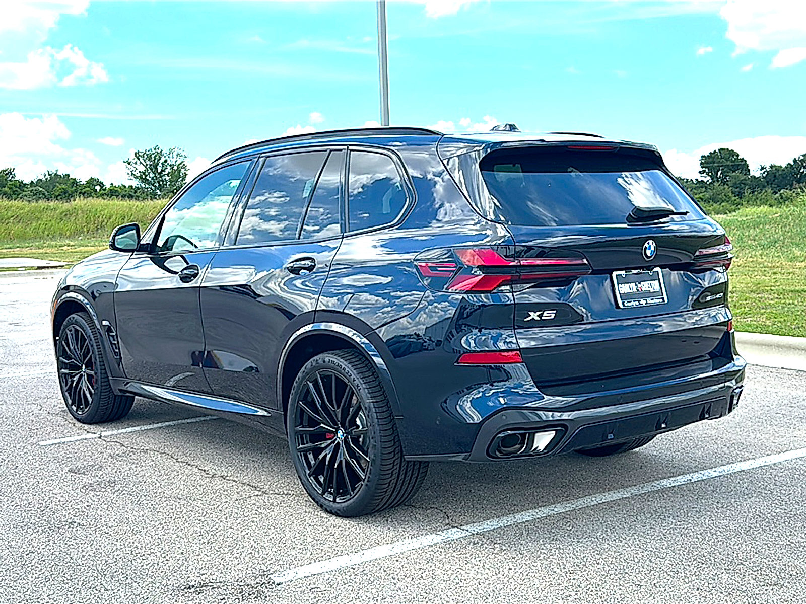 New 2026 BMW X5 sDrive40i w/ Executive Package RWD image 6