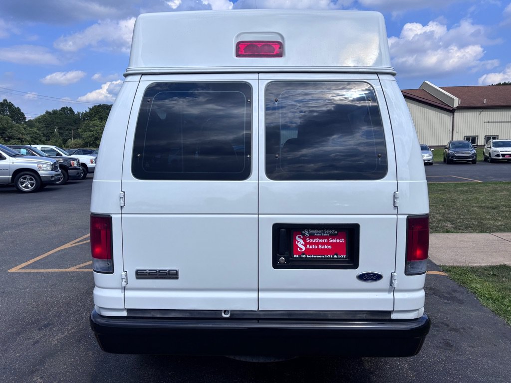 Used 2007 Ford E-250 and Econoline 250 RWD image 7
