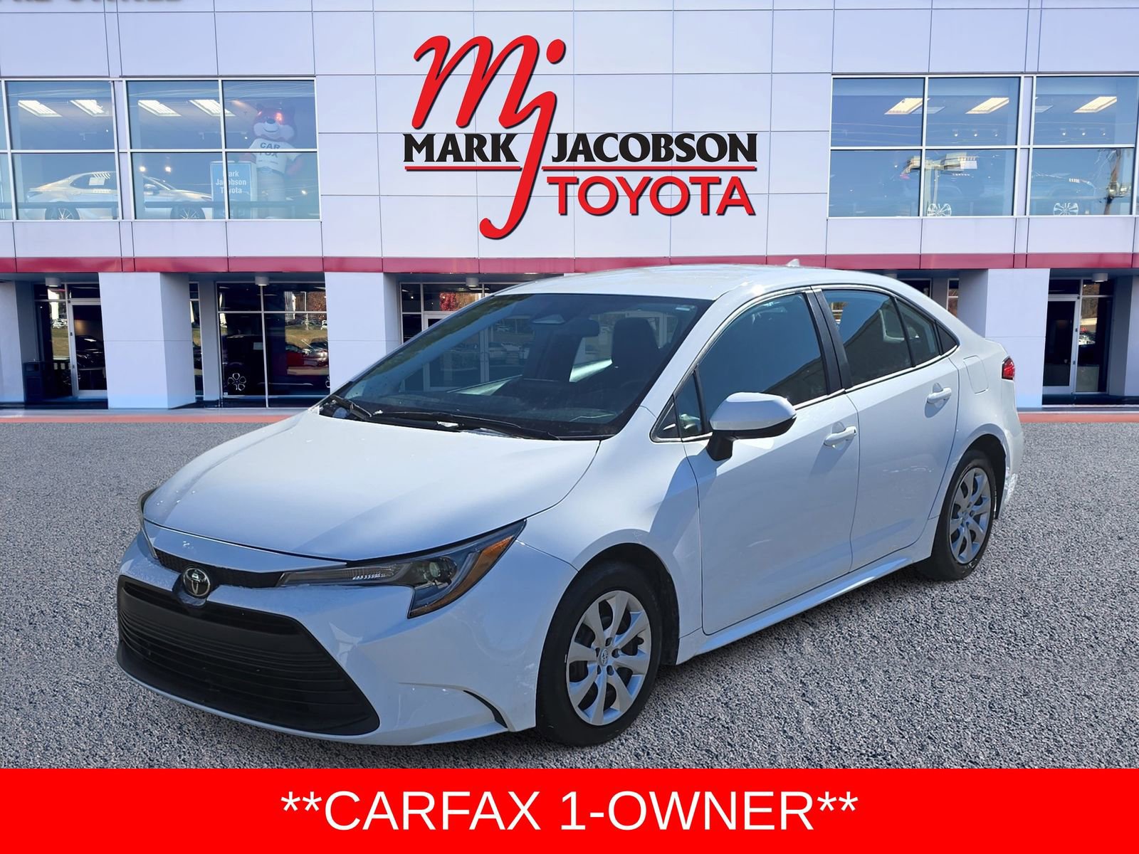 Used 2023 Toyota Corolla LE image 1