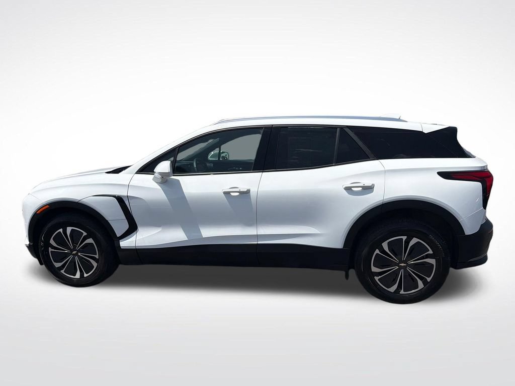 Used 2024 Chevrolet Blazer EV LT AWD/4WD image 15