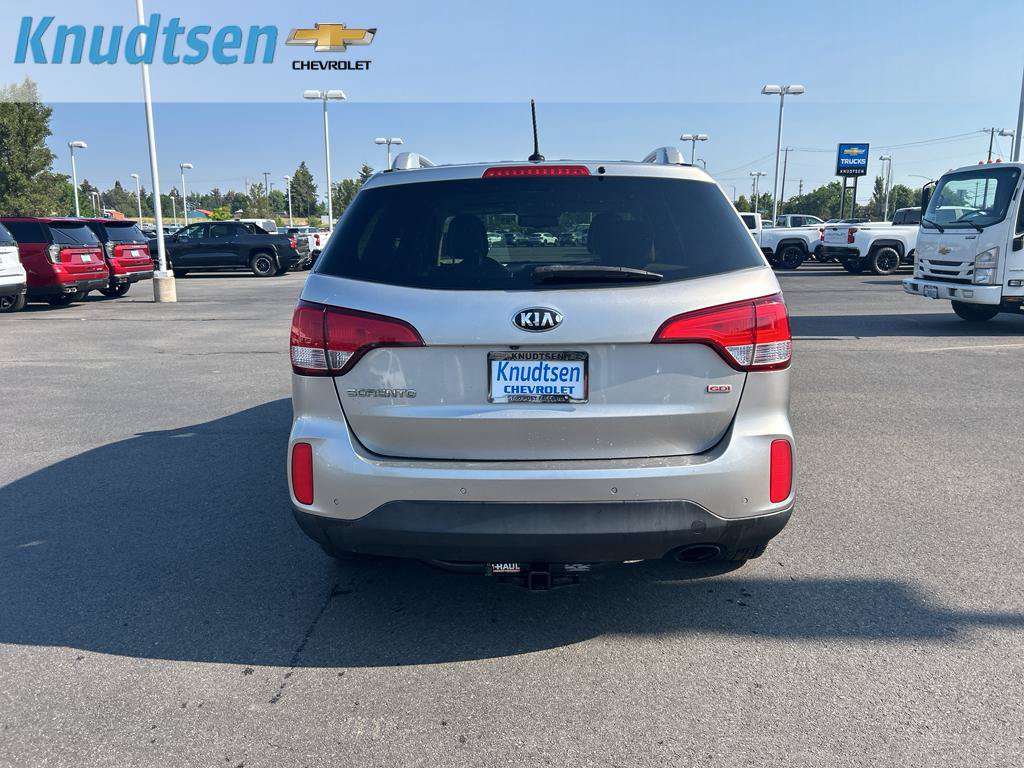 Used 2015 Kia Sorento LX AWD/4WD image 3