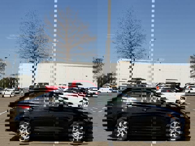 Certified 2025 Toyota Corolla LE image 3