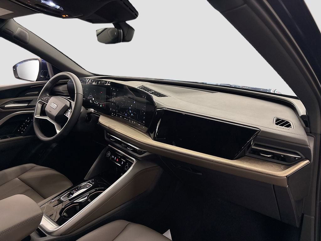 New 2025 Audi Q5 Premium Plus image 14