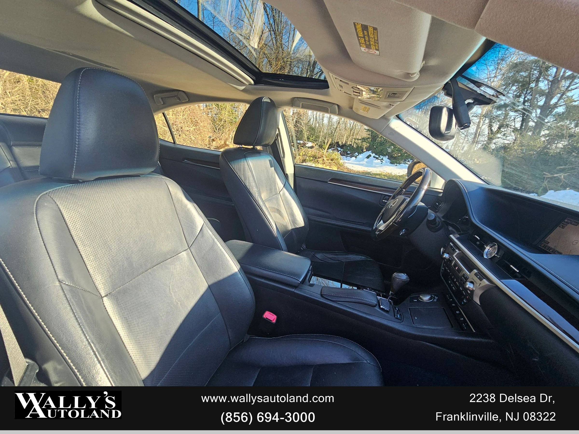 Used 2015 Lexus ES 350 w/ Luxury Package image 21