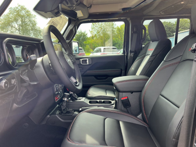 New 2027 Jeep Wrangler Unlimited Rubicon AWD/4WD image 4