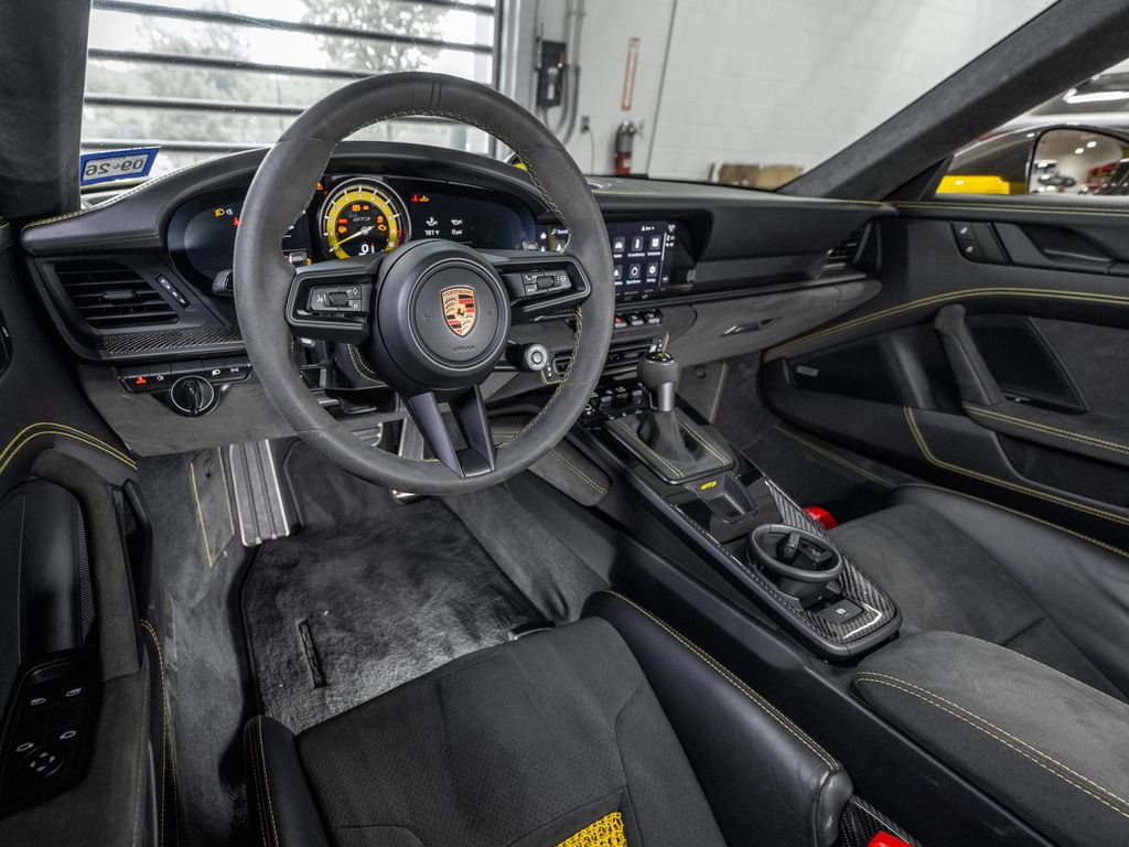Used 2024 Porsche 911 GT3 RWD image 24
