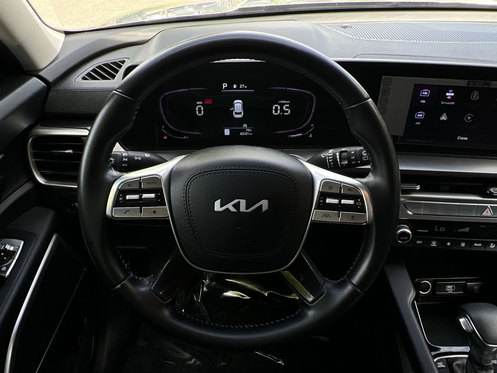 Used 2023 Kia Telluride LX image 41