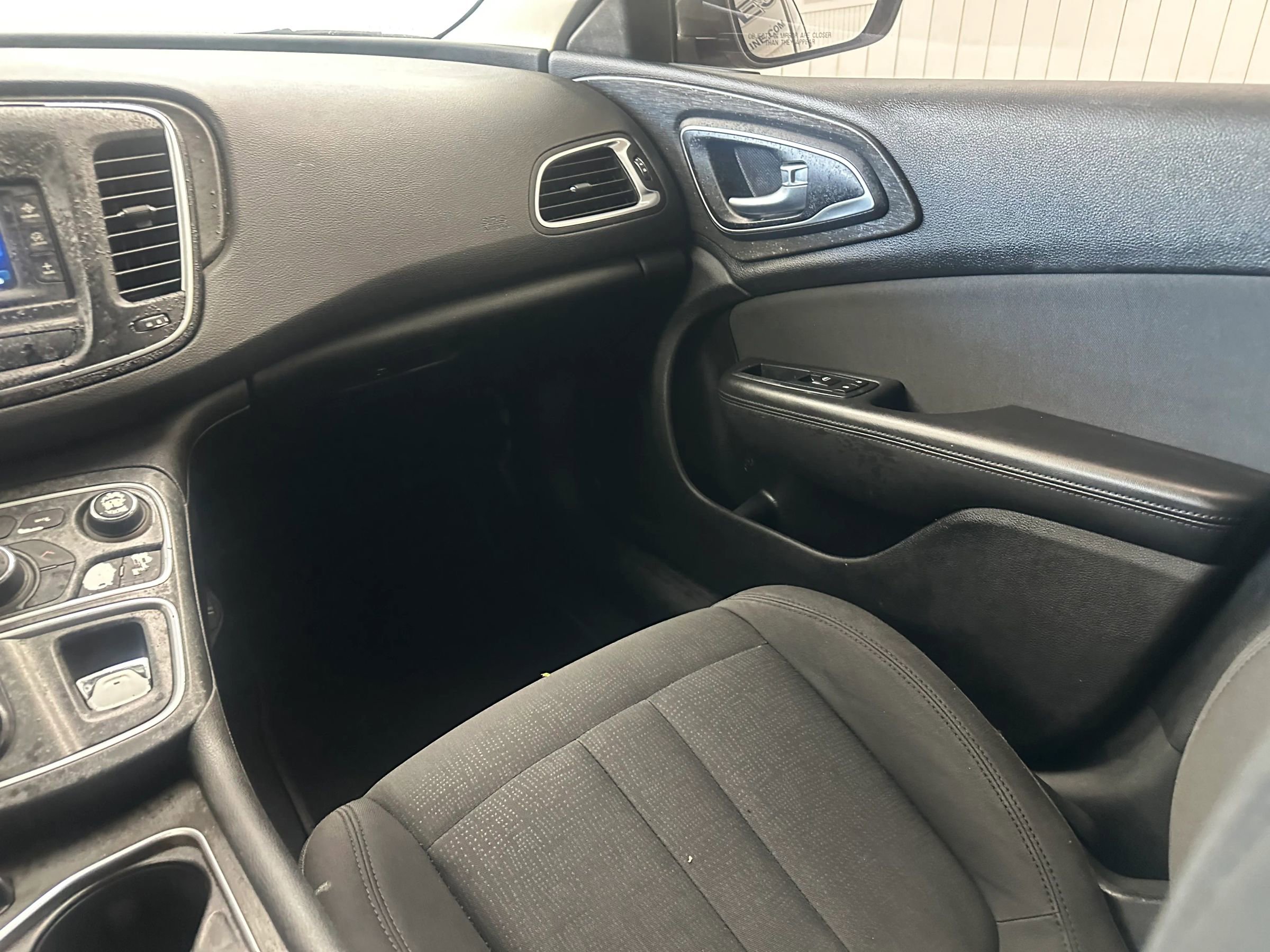 Used 2016 Chrysler 200 LX image 16