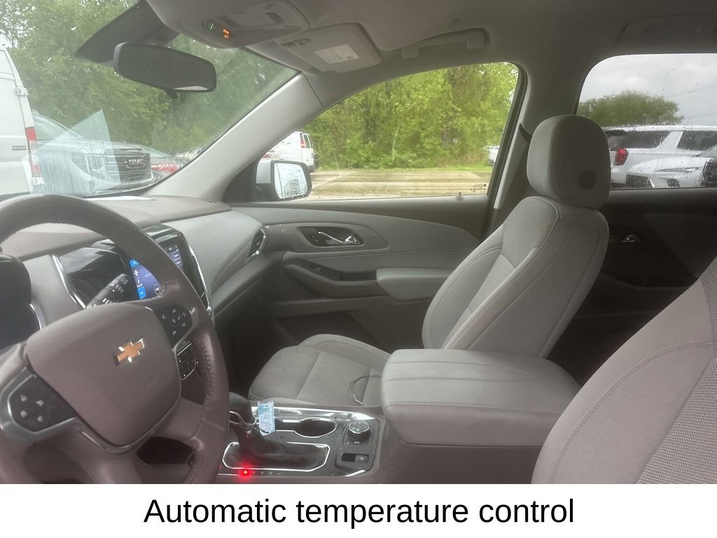 Used 2021 Chevrolet Traverse LT AWD/4WD image 17