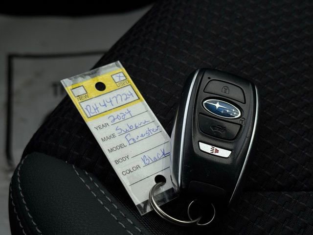 Used 2024 Subaru Forester Premium image 38